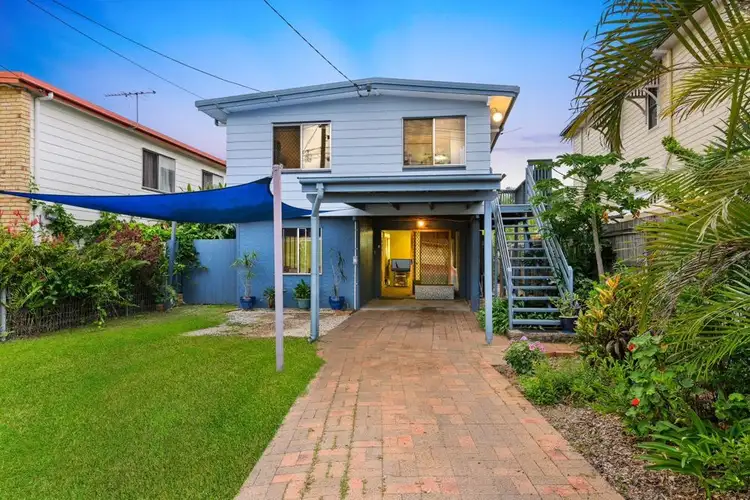 12 Central Avenue, Deagon QLD 4017