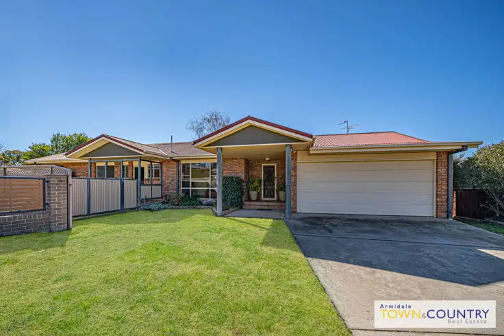 Third view of Homely house listing, 9 Fiona Place, Armidale NSW 2350