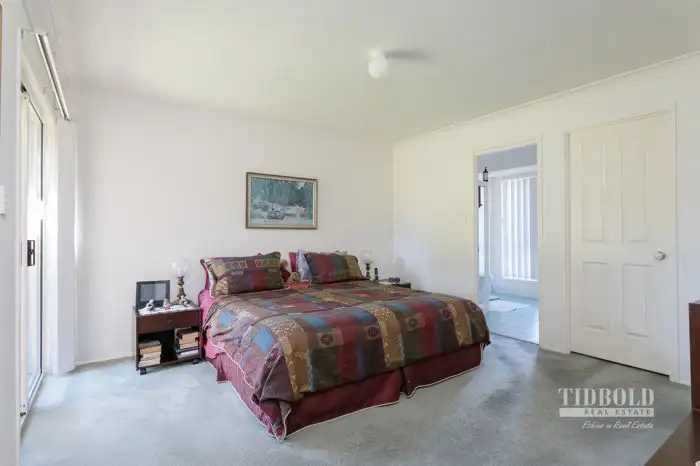 Sixth view of Homely house listing, 40 Pinelands Circuit, Redland Bay QLD 4165