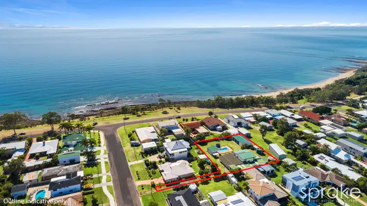 8 Kelly Street, Point Vernon QLD 4655