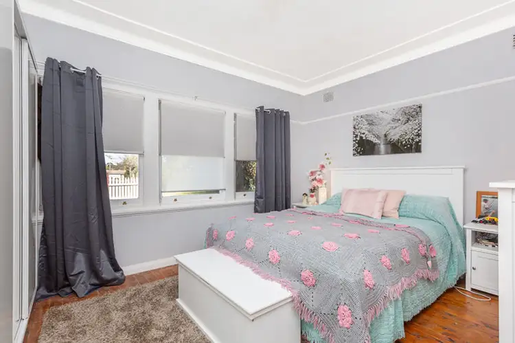 Fifth view of Homely house listing, 18 Robyn Street, Tamworth NSW 2340