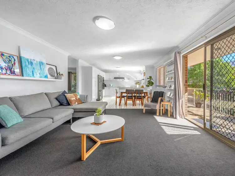 Main view of Homely unit listing, 3/98 Pembroke Road, Coorparoo QLD 4151