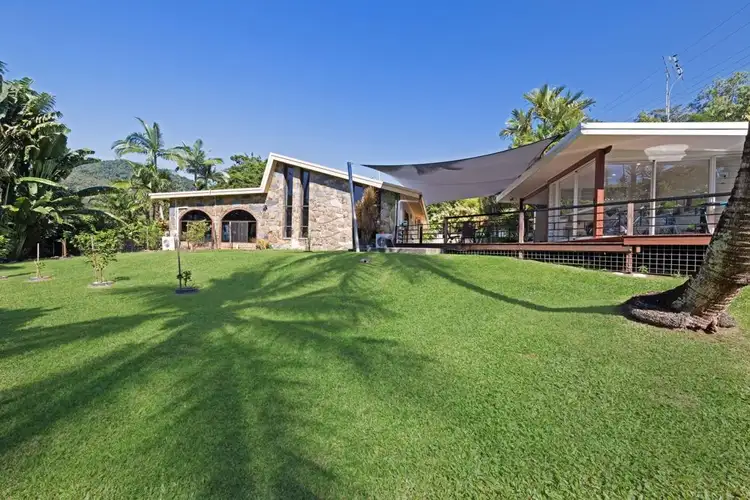13 - 15 Megan Close, Freshwater QLD 4870