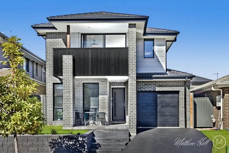 8 Treeview Place, Glenmore Park NSW 2745