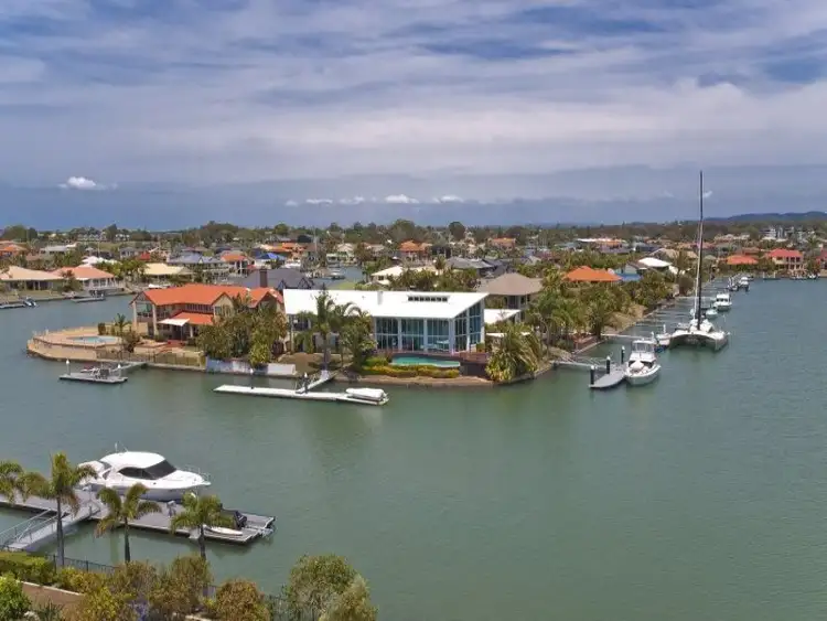 23-25 Voyagers crt, Raby Bay QLD 4163