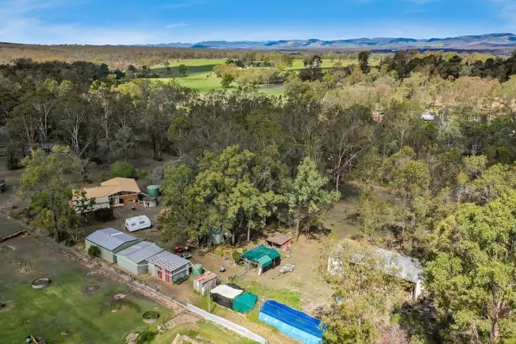 737 Murphys Creek Road, Upper Lockyer QLD 4352