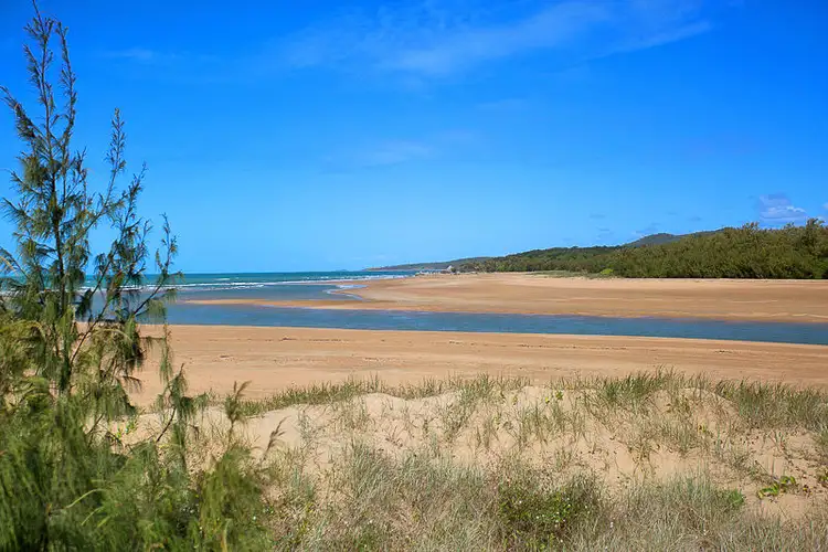 31 Peninsula Drive, Hay Point QLD 4740