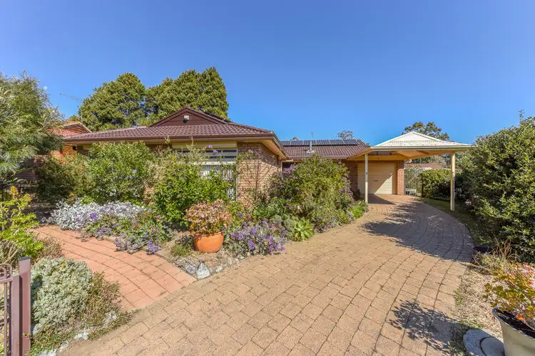 9 Tammar Place, St Helens Park NSW 2560