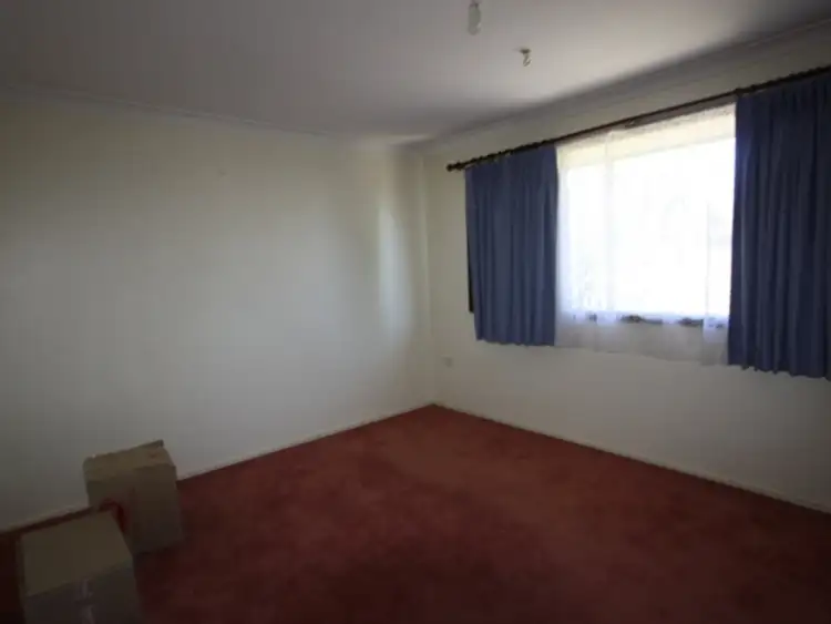 Seventh view of Homely house listing, 2 Knight Place, Minto NSW 2566