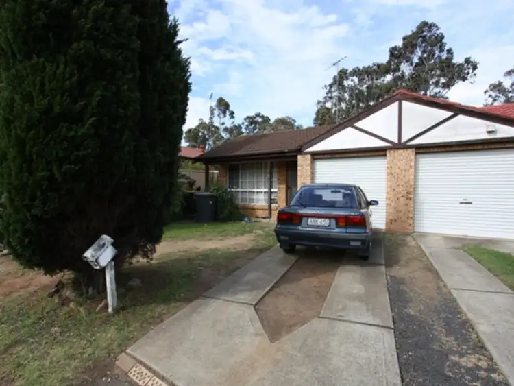 1/54 Oswald Cres, Rosemeadow NSW 2560