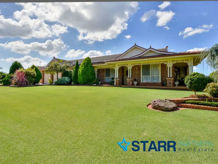 35 Figtree Cres, Glen Alpine NSW 2560