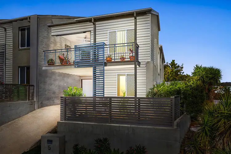 5 Carnarvon Avenue, Springfield Lakes QLD 4300