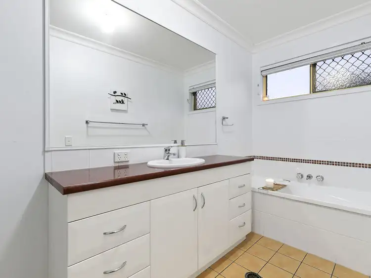 Fifth view of Homely house listing, 9 Cobbler Place, Hemmant QLD 4174