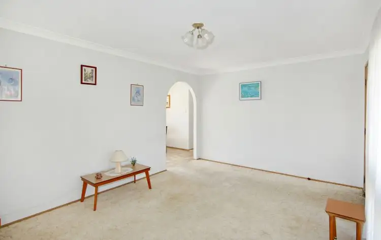 Second view of Homely house listing, 7 Christopher Crescent, Lake Haven NSW 2263