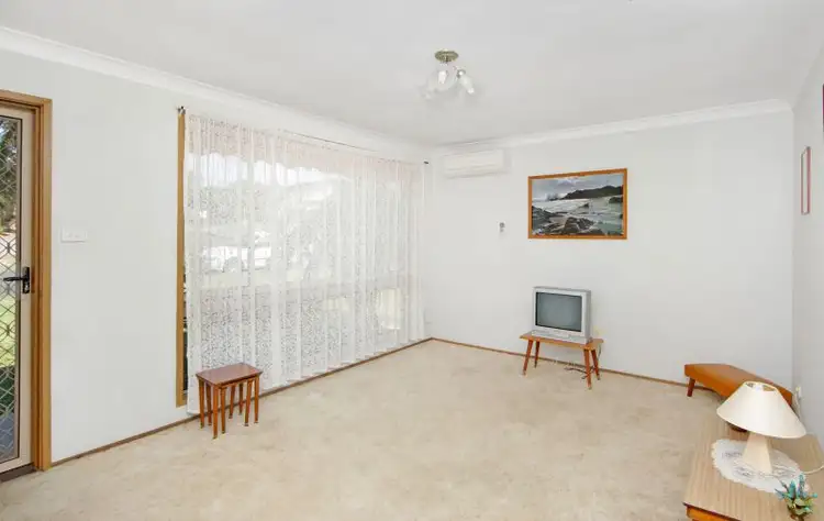 Fifth view of Homely house listing, 7 Christopher Crescent, Lake Haven NSW 2263