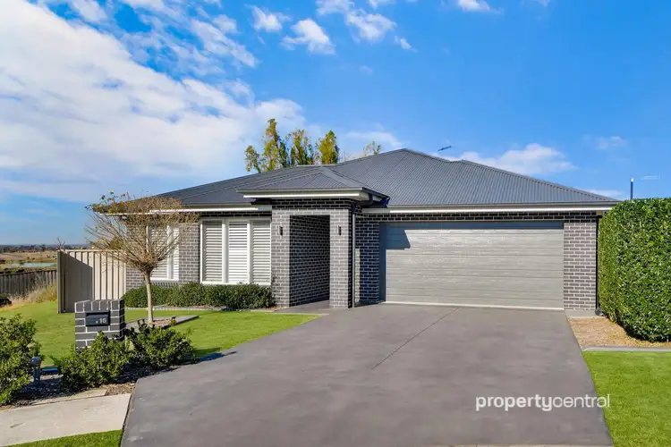 16 Ethan Close, Luddenham NSW 2745