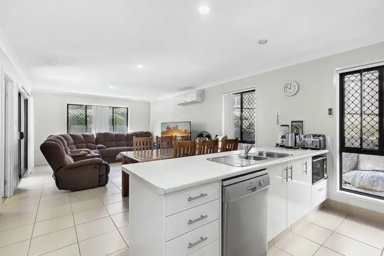 12 Park Edge Drive, Springfield Lakes QLD 4300