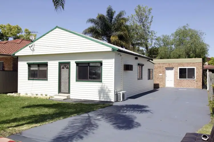 157 Brenan St, Smithfield NSW 2164