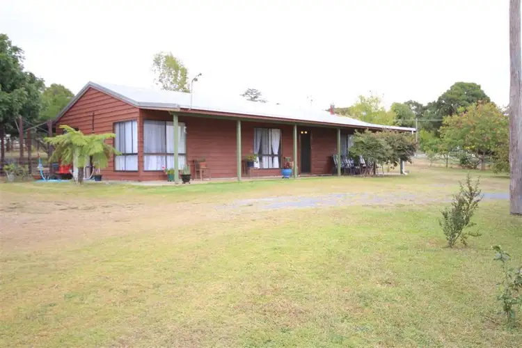 59 Riley Street, Tenterfield NSW 2372