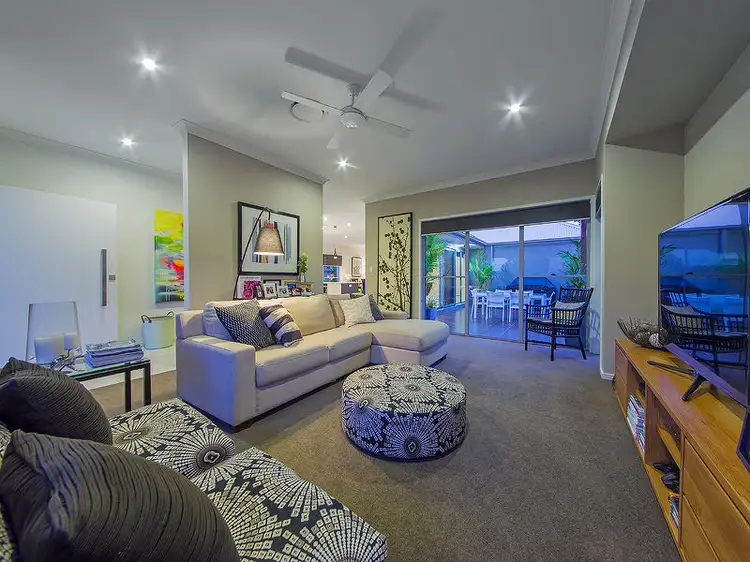 60 Brook St, Wakerley QLD 4154