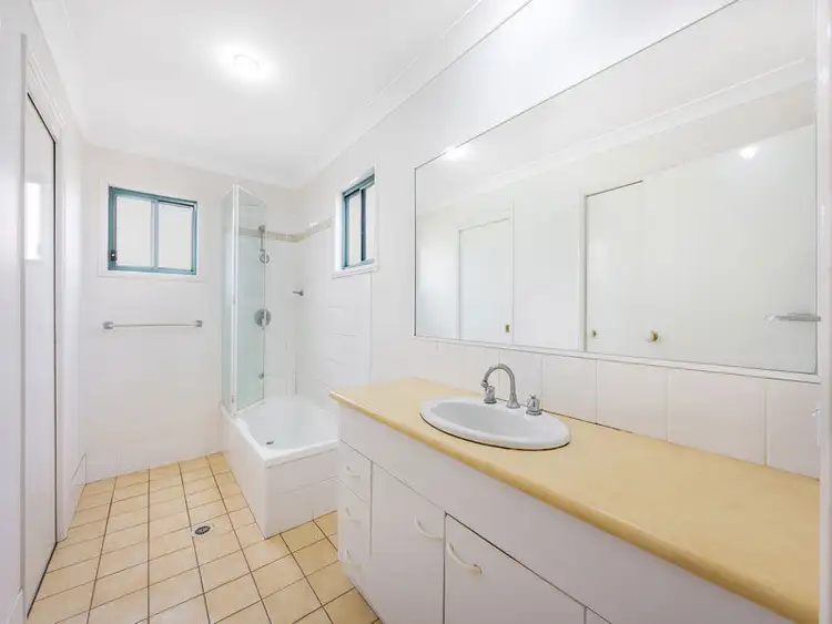 Fourth view of Homely unit listing, 1/11 Oakmont Avenue, Oxley QLD 4075