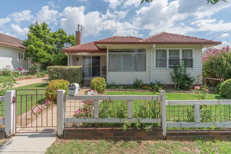 124 Barney  Street, Armidale NSW 2350