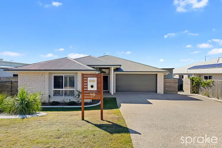 16 Bronte Place, Urraween QLD 4655