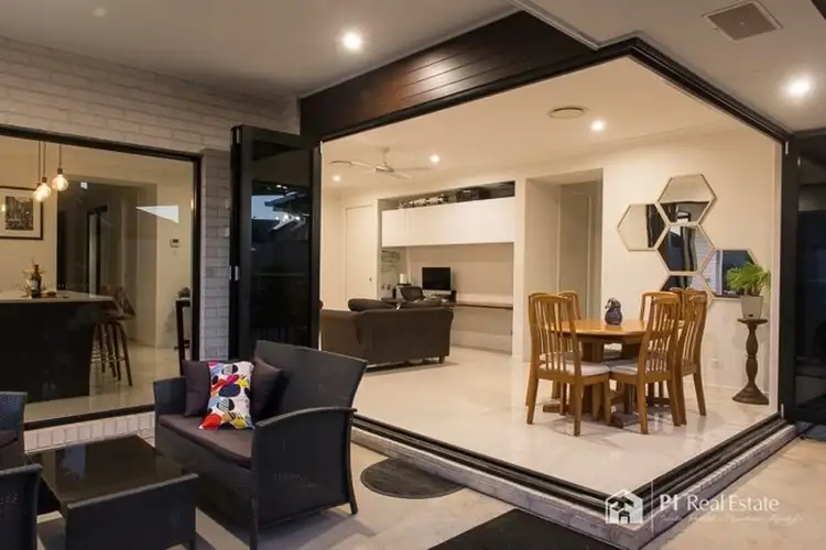 12 Junction Road, Griffin QLD 4503