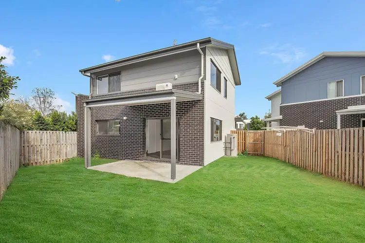 7 Savanna Gardens