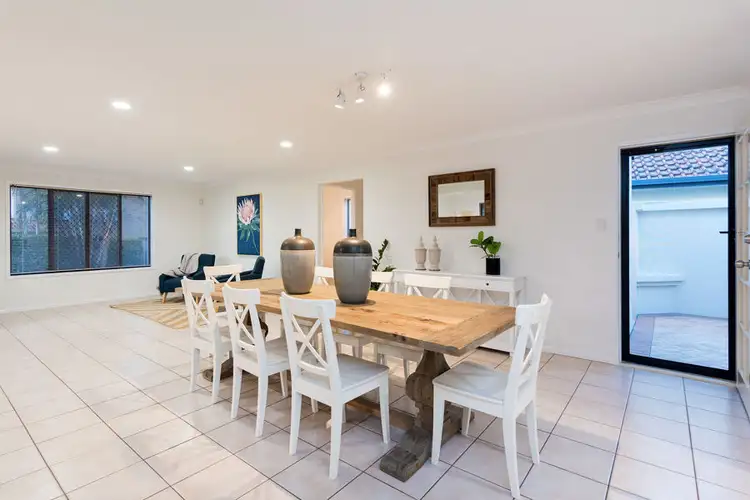 Fifth view of Homely house listing, 52 Delaney Circuit, Carindale QLD 4152