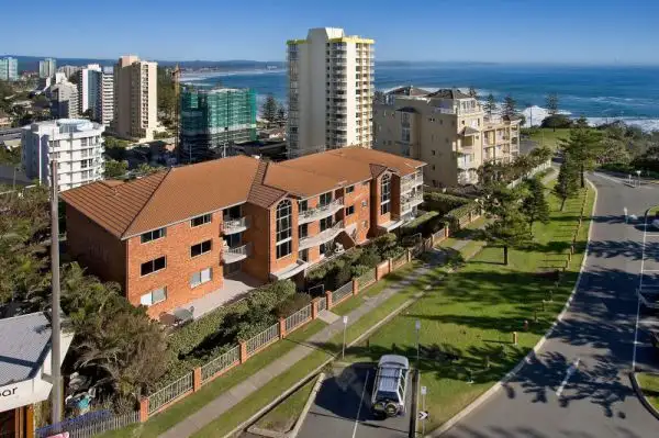 Seventh view of Homely unit listing, 8/6 'Hanalei' Petrie Street (8/3 Tweed Terrace), Rainbow Bay QLD 4225