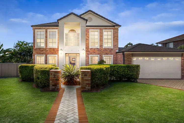 2 Clarke Close, Edens Landing QLD 4207