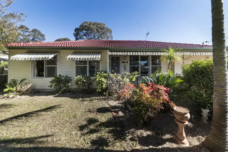 17 McDonald Ave, Nowra NSW 2541