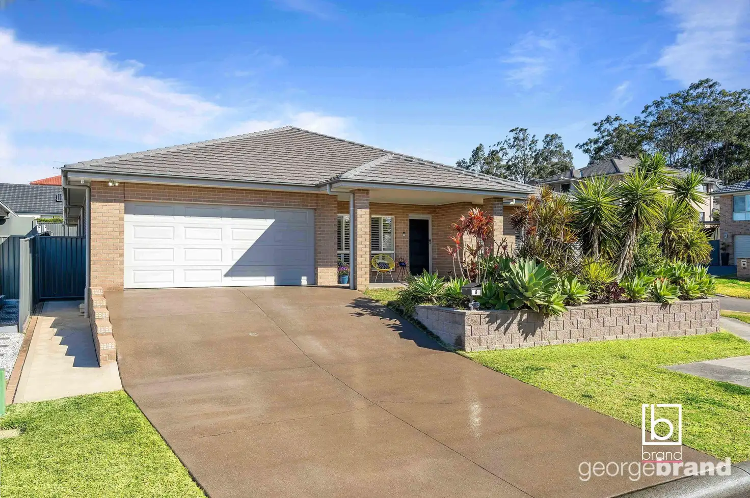 Main view of Homely house listing, 8 Fairlight Circuit, Mardi NSW 2259