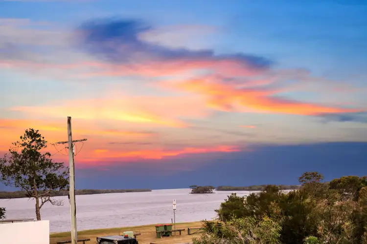 35 Esplanade, Jacobs Well QLD 4208