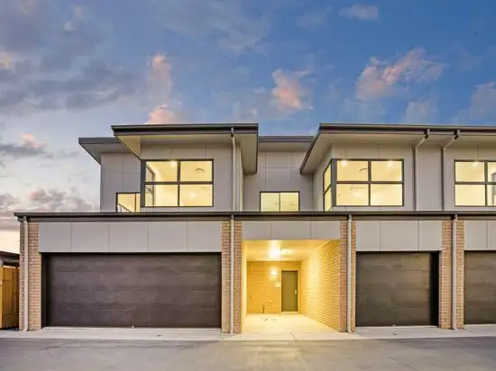 Main view of Homely townhouse listing, 8/1 Luke Close (232 Hellawell Road), Sunnybank Hills QLD 4109