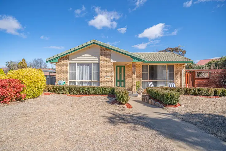 16 Verna Close, Armidale NSW 2350