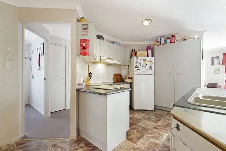 Sixth view of Homely house listing, 2 Papaya Court, Kallangur QLD 4503