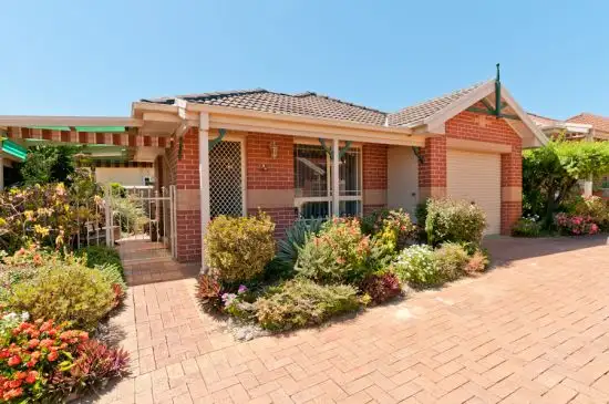 Main view of Homely villa listing, 2/82-84 West High Street, Coffs Harbour NSW 2450