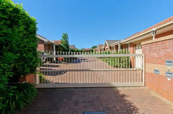 Fourth view of Homely villa listing, 2/82-84 West High Street, Coffs Harbour NSW 2450