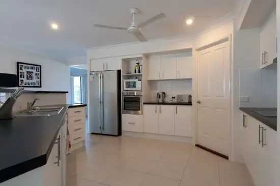 Fourth view of Homely house listing, 8 Farrell Close, Bonville NSW 2441