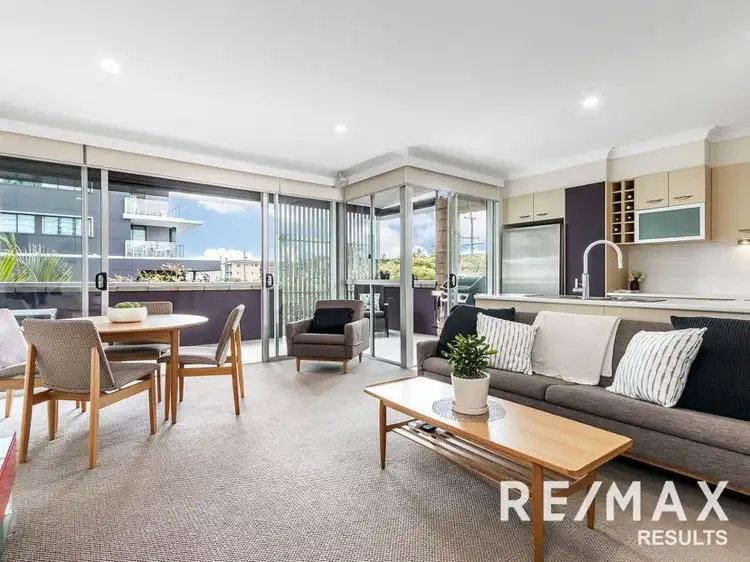 4/8 Wakefield St, Coorparoo QLD 4151