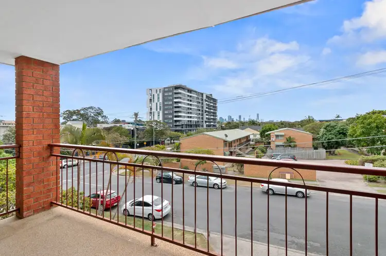 8/3 Haig Street, Coorparoo QLD 4151