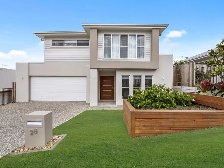 28 Hillstone Crescent, Maudsland QLD 4210