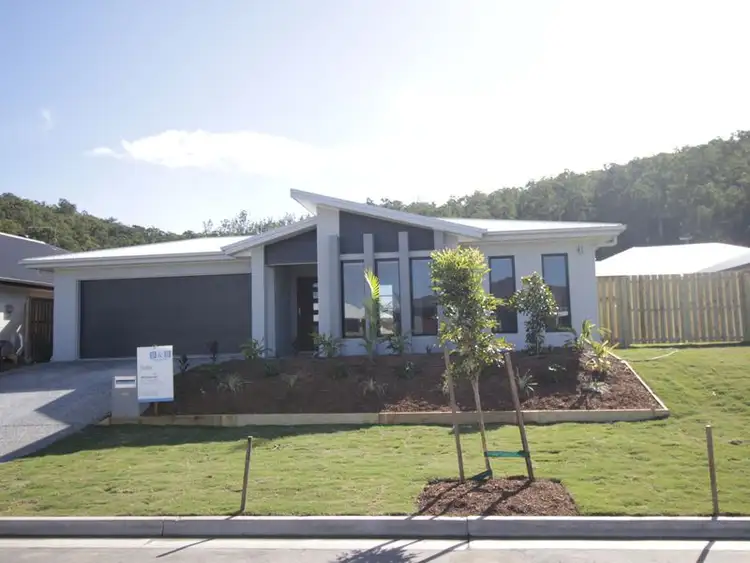 4 Stoneyway, Maudsland QLD 4210