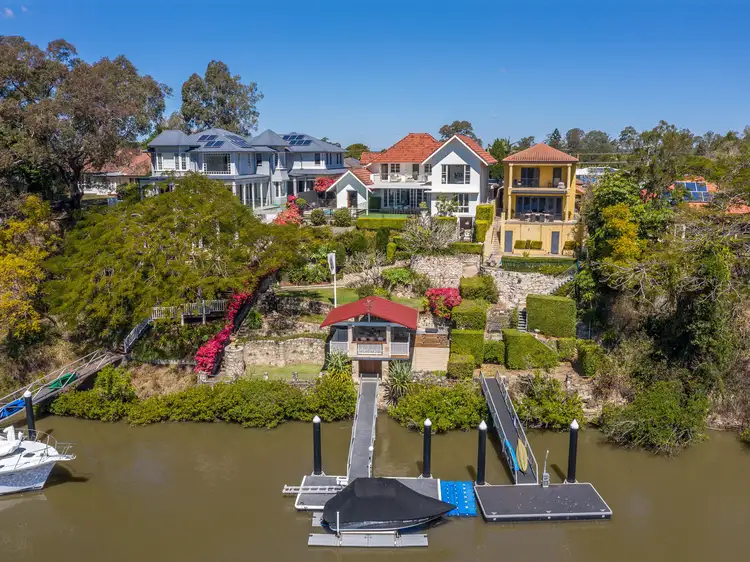 23 King Arthur Terrace, Tennyson QLD 4105