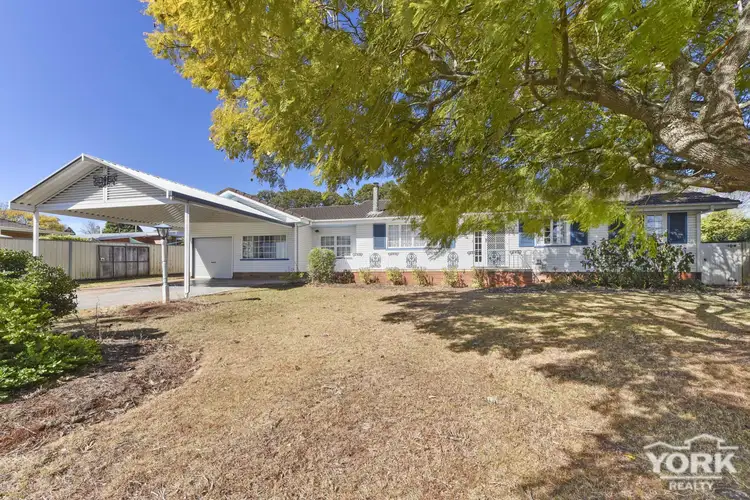 10 McIntyre Street, Centenary Heights QLD 4350