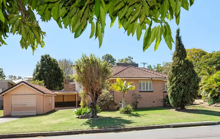 56 Lockyer Street, Camp Hill QLD 4152
