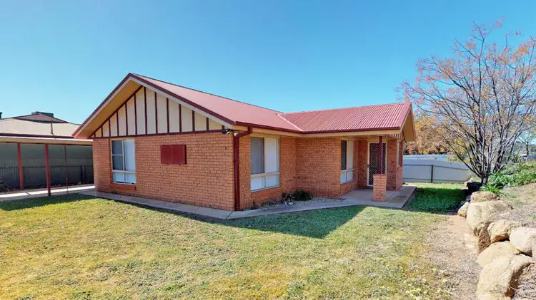 22 French St, Junee NSW 2663
