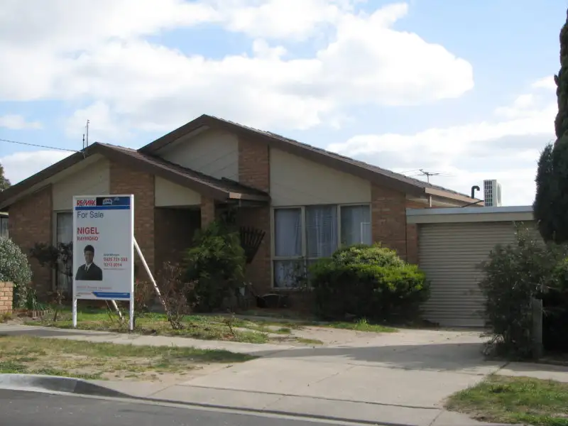 Main view of Homely house listing, 27 Huntington Drive, Hampton Park VIC 3976